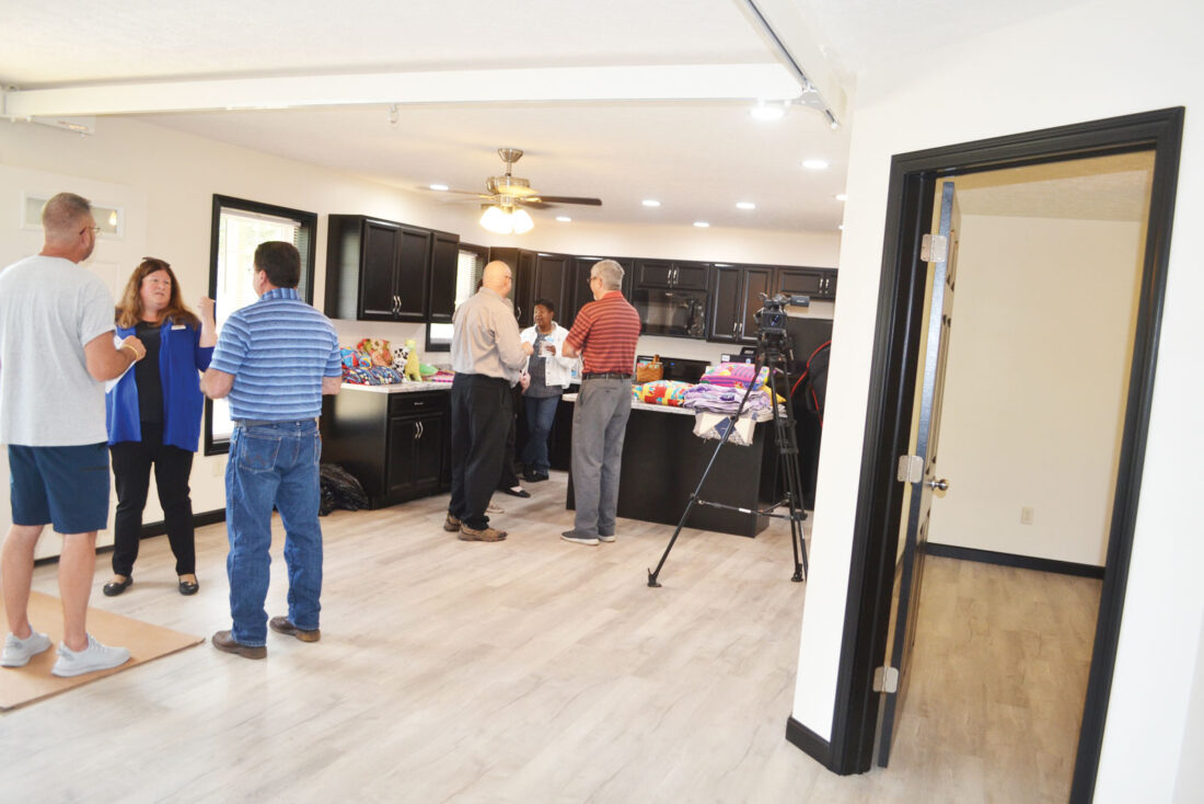 Habitat for Humanity of the MidOhio Valley dedicates Parkersburg home News, Sports, Jobs